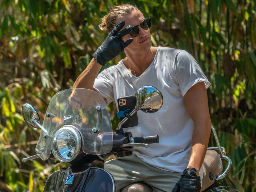easily attach bar clamp to motorcycle